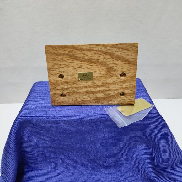OLEE Oak & Brass Business Card Holder Presentation Stand Brass Name Plate NWOT - Picture 5 of 10